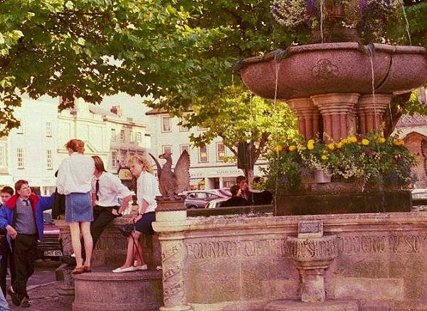 [Devizes]